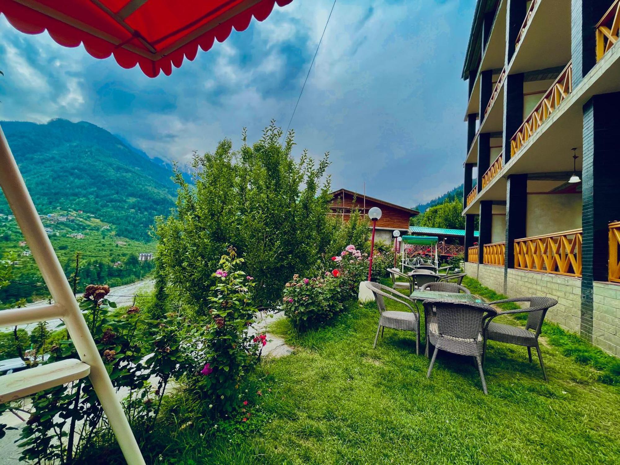 Naina Deventure Resort, Manali - Premium Rooms With Centrally Heated & Scenic View Exterior foto