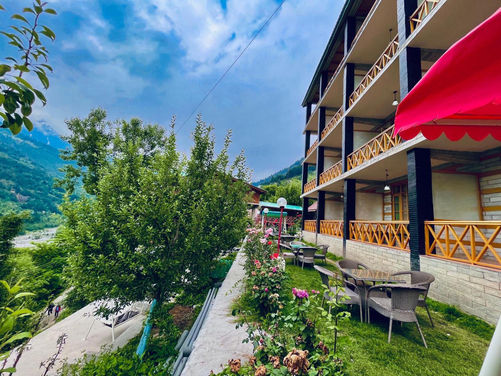 Naina Deventure Resort, Manali - Premium Rooms With Centrally Heated & Scenic View Exterior foto