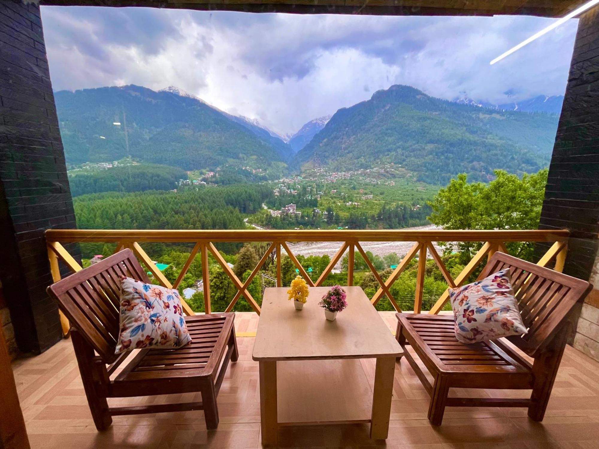 Naina Deventure Resort, Manali - Premium Rooms With Centrally Heated & Scenic View Exterior foto
