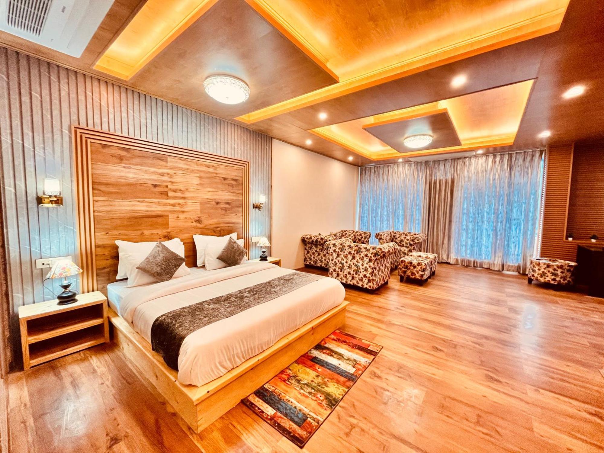 Naina Deventure Resort, Manali - Premium Rooms With Centrally Heated & Scenic View Exterior foto