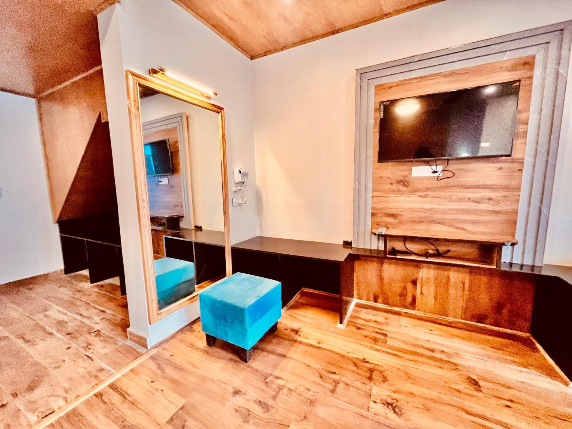 Naina Deventure Resort, Manali - Premium Rooms With Centrally Heated & Scenic View Exterior foto