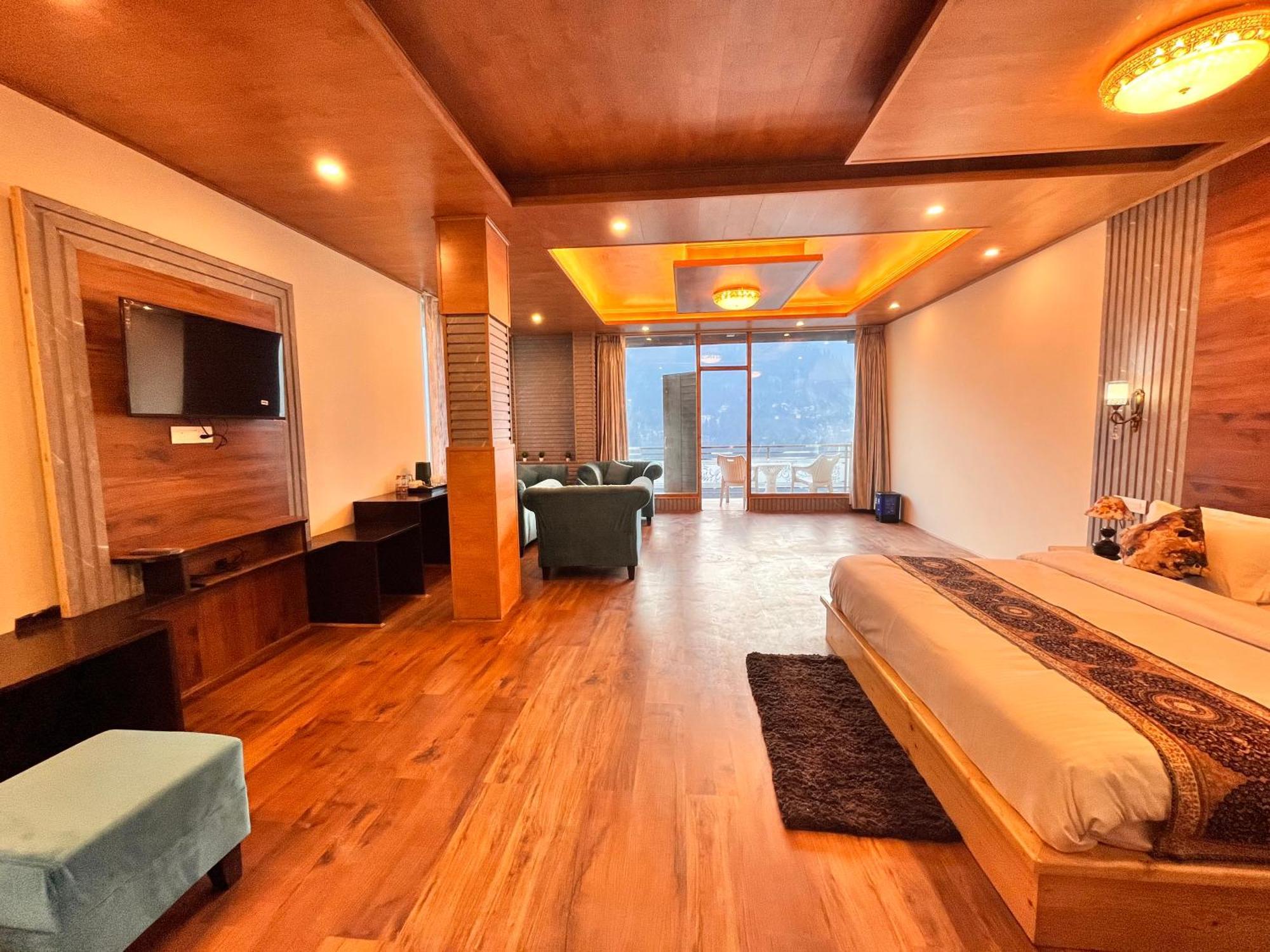 Naina Deventure Resort, Manali - Premium Rooms With Centrally Heated & Scenic View Exterior foto